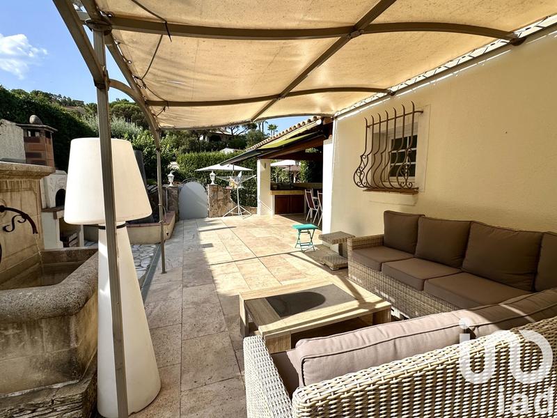 Appartement - 99 m² - 4 pièces