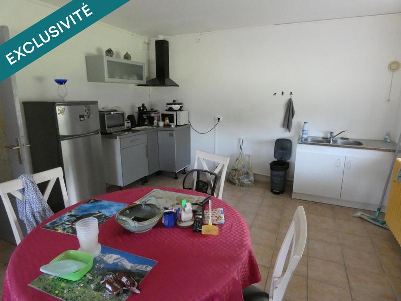 Maison - 292 m² - 10 pièces