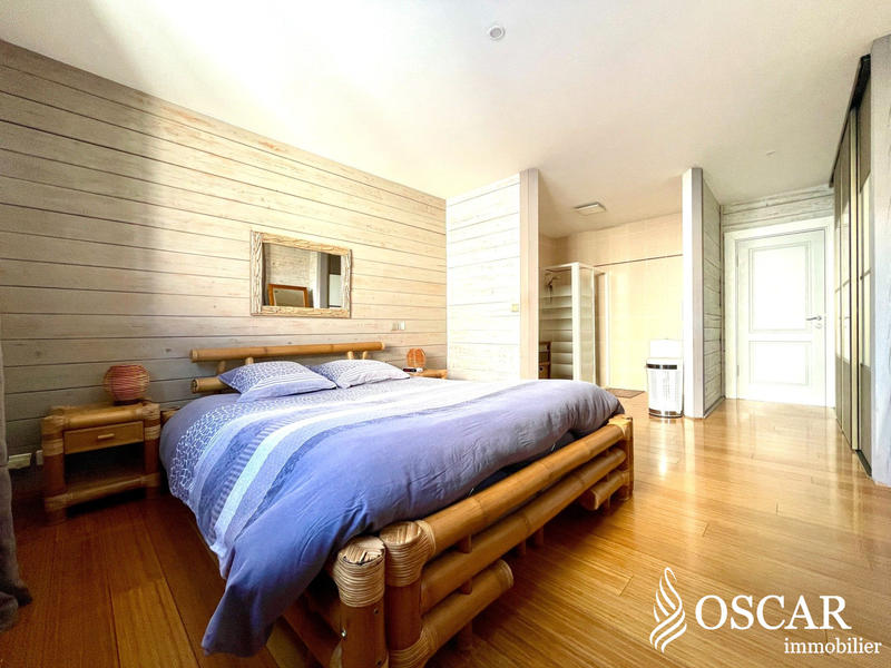 Maison - 209 m² - 7 pièces