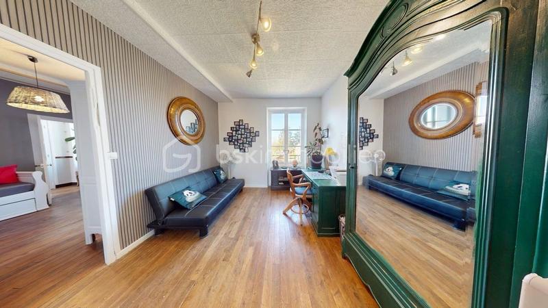 Maison ancienne - 176 m² - 8 pièces