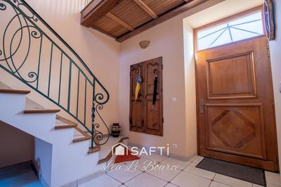 Propriété - 420 m² - 21 pièces