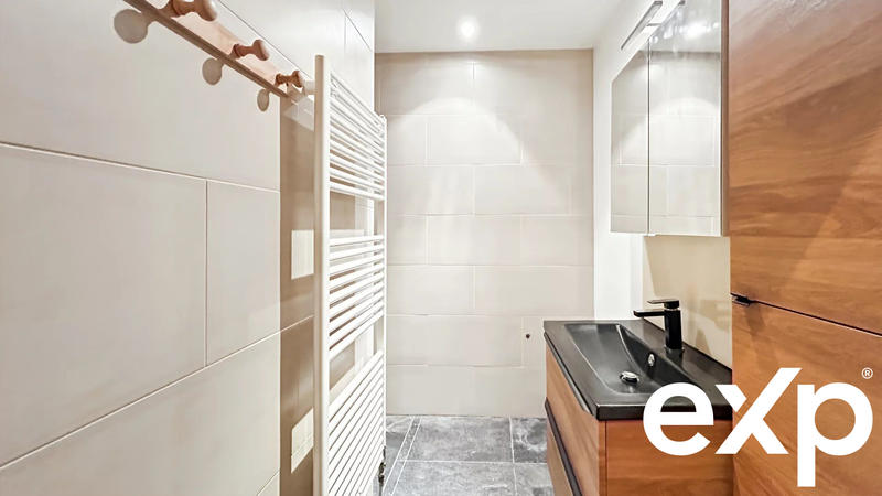 Appartement - 80 m² - 4 pièces