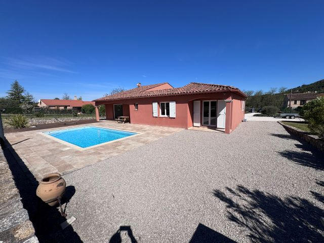 Maison - 160 m² - 5 pièces