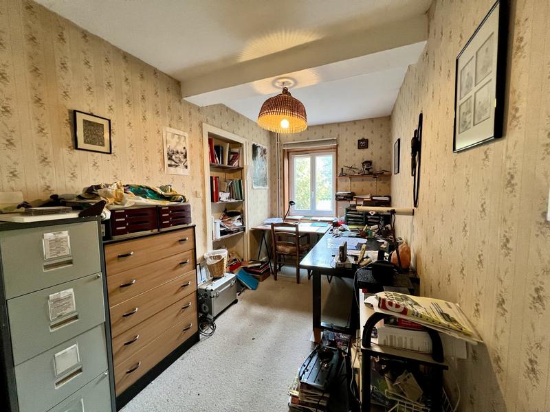 Maison - 449 m² - 6 pièces