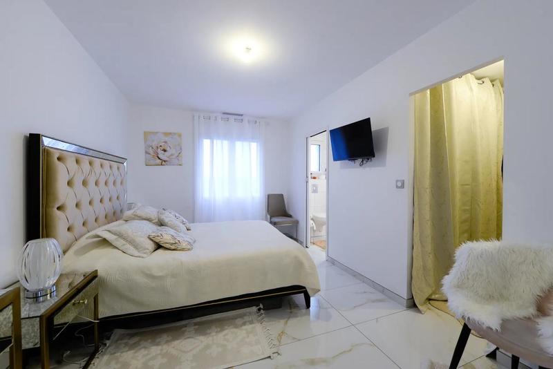 Maison - 143 m² - 5 pièces