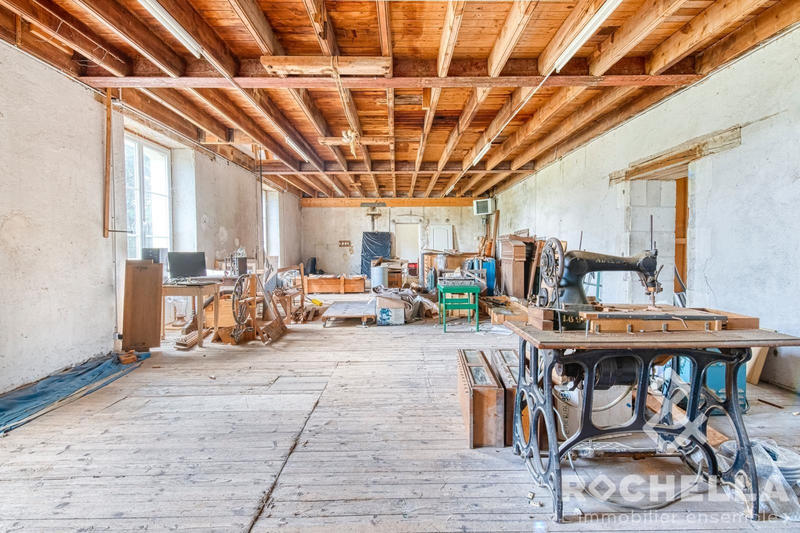 Maison ancienne - 399 m² - 5 pièces