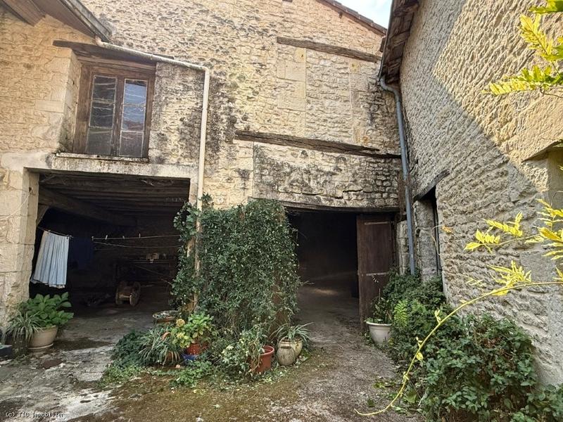 Maison de ville - 103 m² - 9 pièces