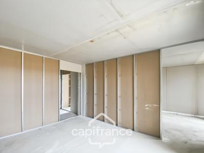 Appartement - 94 m² - 4 pièces