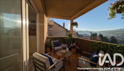 Appartement - 84 m² - 4 pièces