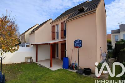 Maison - 92 m² - 6 pièces