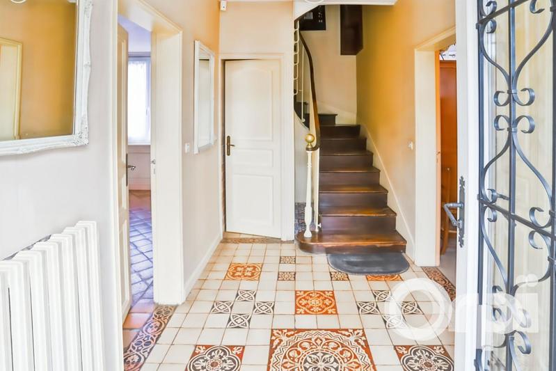 Maison - 189 m² - 6 pièces