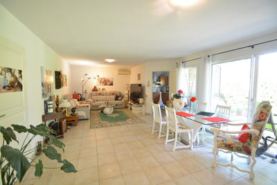 Maison - 85 m² - 3 pièces