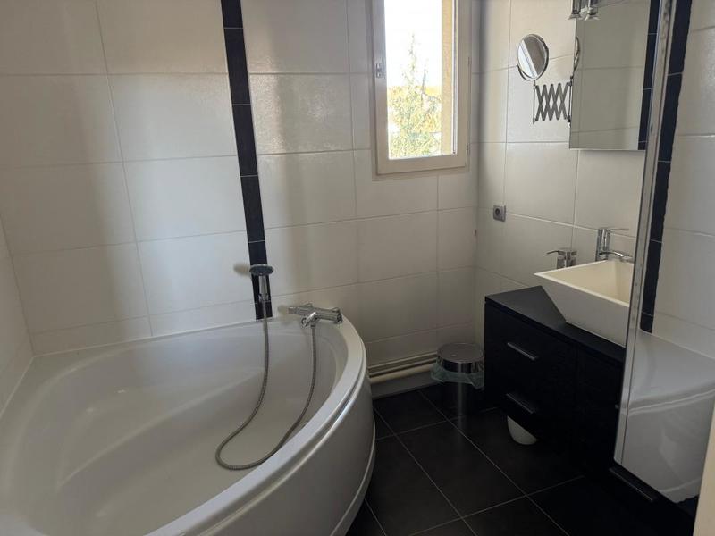 Appartement - 71 m² - 2 pièces