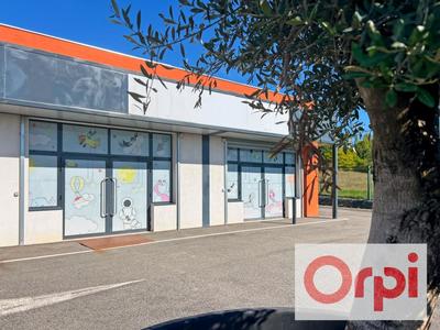 Local commercial - 140 m²