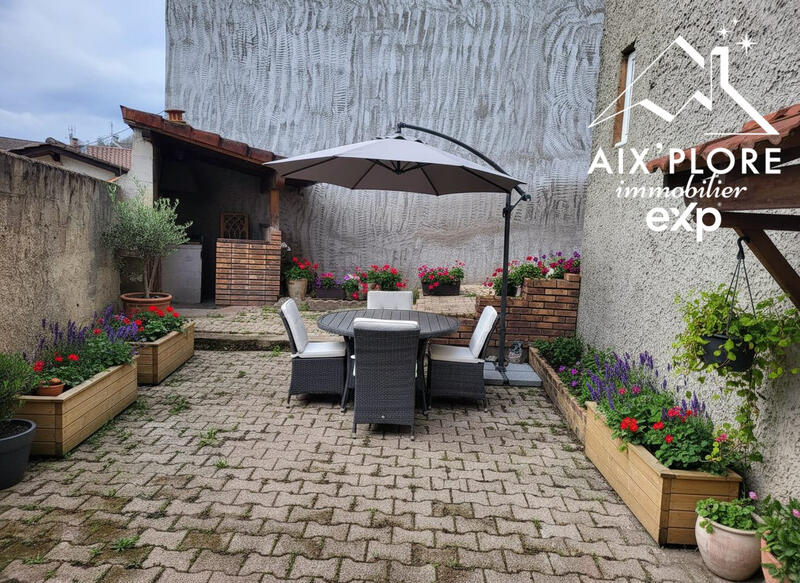 Maison - 140 m² - 6 pièces