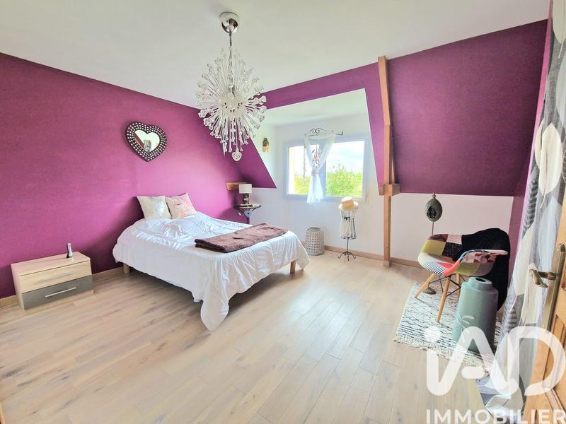 Maison - 205 m² - 6 pièces