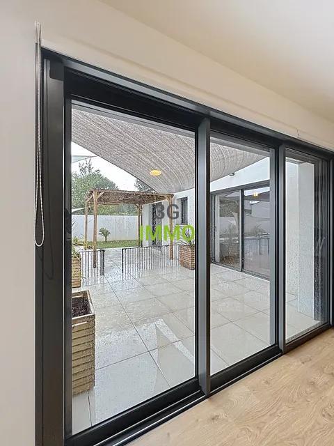 Maison - 121 m² - 6 pièces