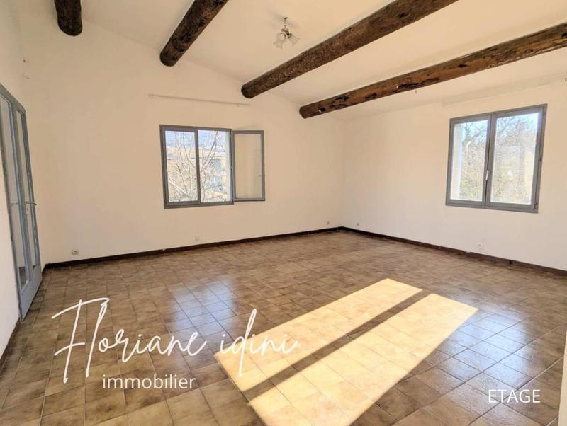 Maison - 200 m² - 8 pièces