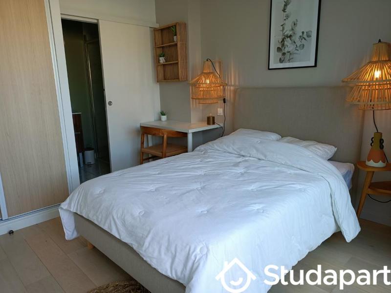 Chambre - 13 m² - 1 pièce