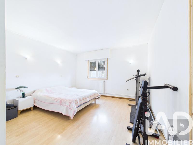 Maison - 153 m² - 7 pièces