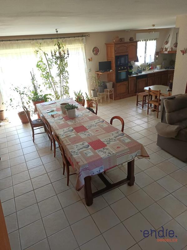 Maison - 137 m² - 6 pièces