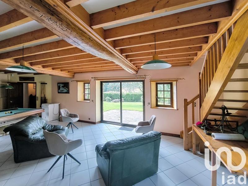 Maison - 230 m² - 9 pièces