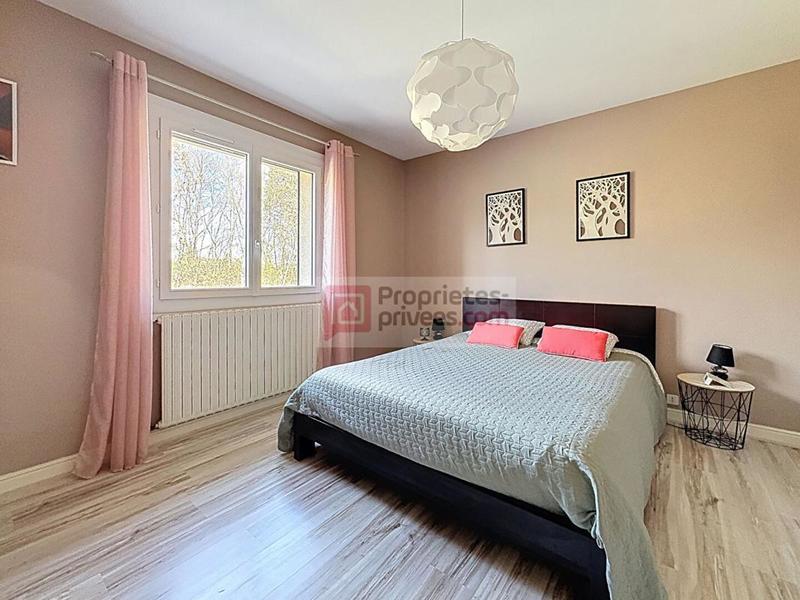 Maison - 187 m² - 7 pièces