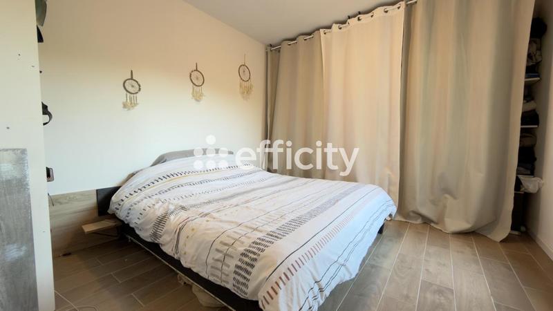 Maison - 96 m² - 5 pièces