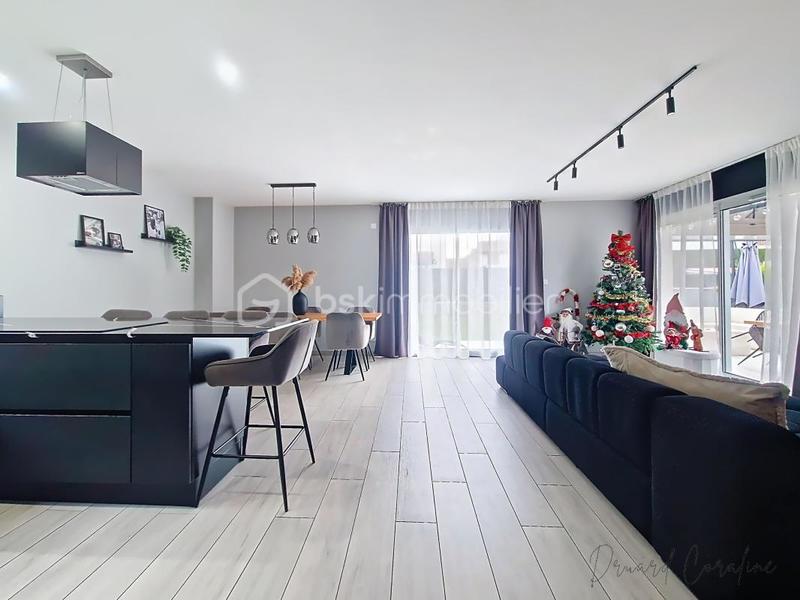 Maison - 102 m² - 4 pièces