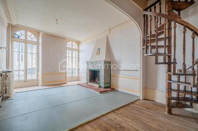 Duplex - 239 m² - 8 pièces