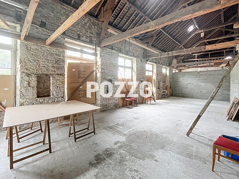 Maison - 134 m² - 9 pièces