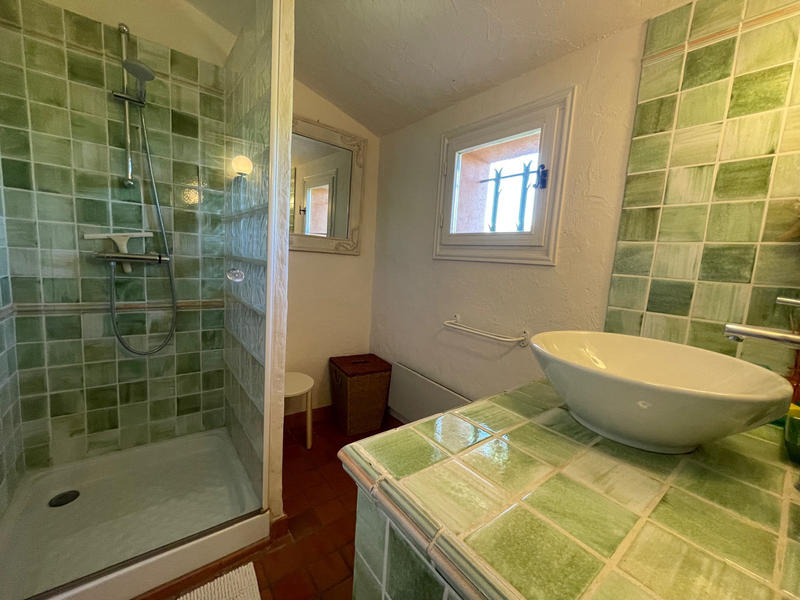 Propriété - 250 m² - 10 pièces