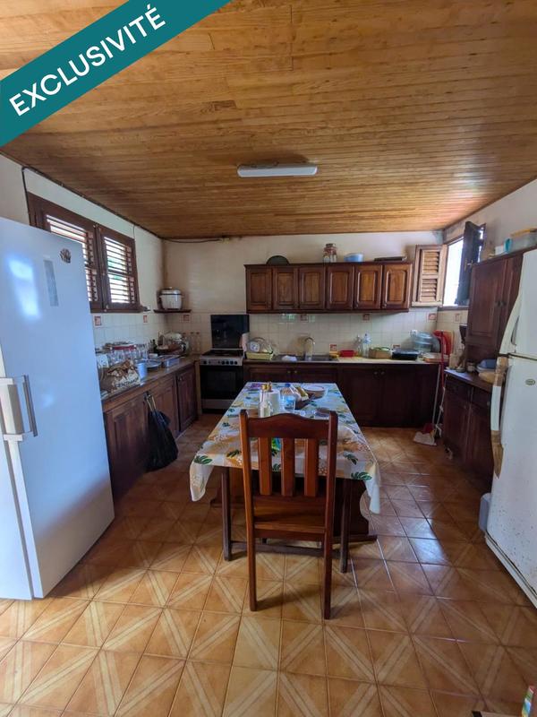 Maison - 200 m² - 6 pièces