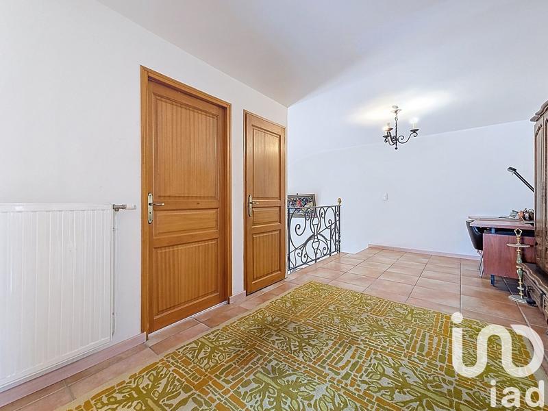 Maison - 204 m² - 7 pièces