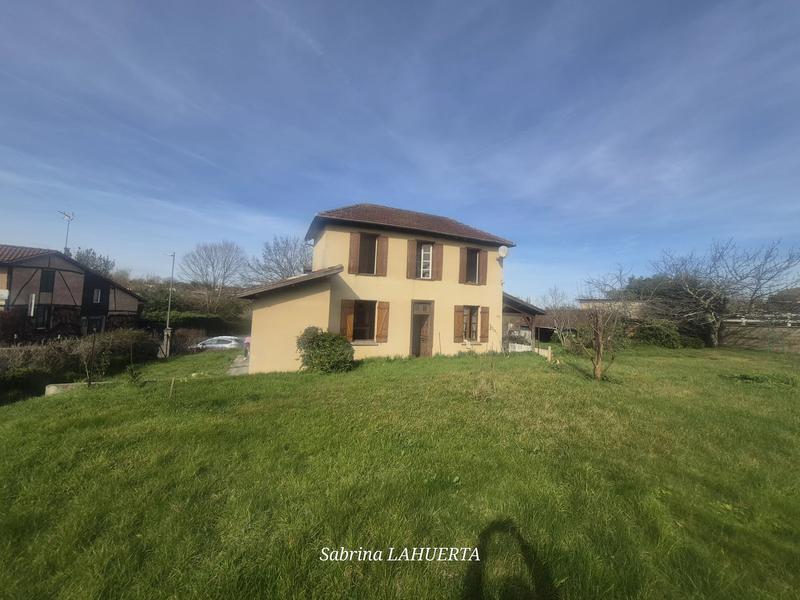 Maison de ville - 88 m² - 5 pièces