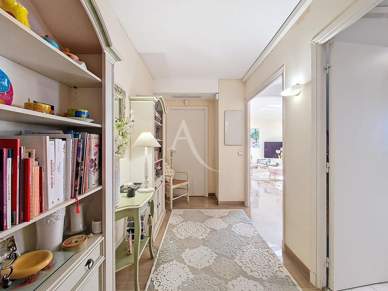 Appartement - 87 m² - 3 pièces