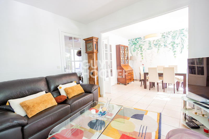 Appartement - 86 m² - 5 pièces