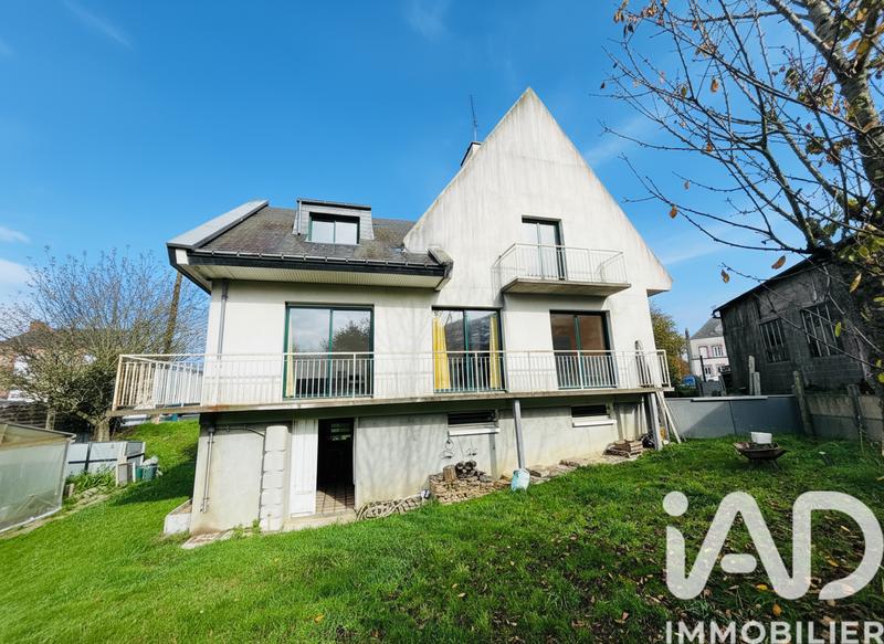 Maison - 162 m² - 8 pièces