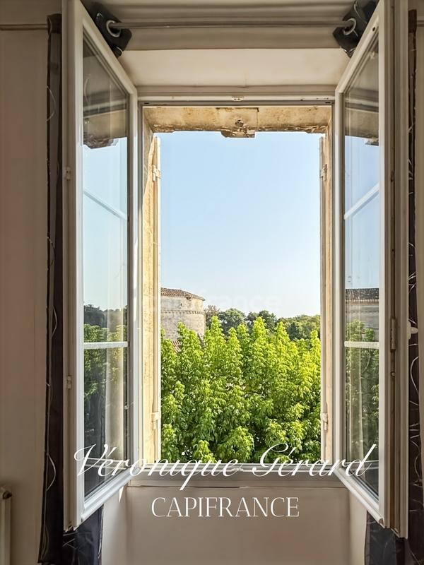 Maison en pierre - 179 m² - 8 pièces