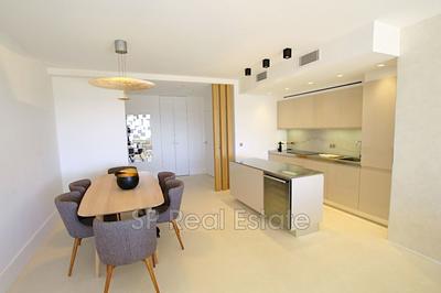 Appartement - 104 m² - 4 pièces