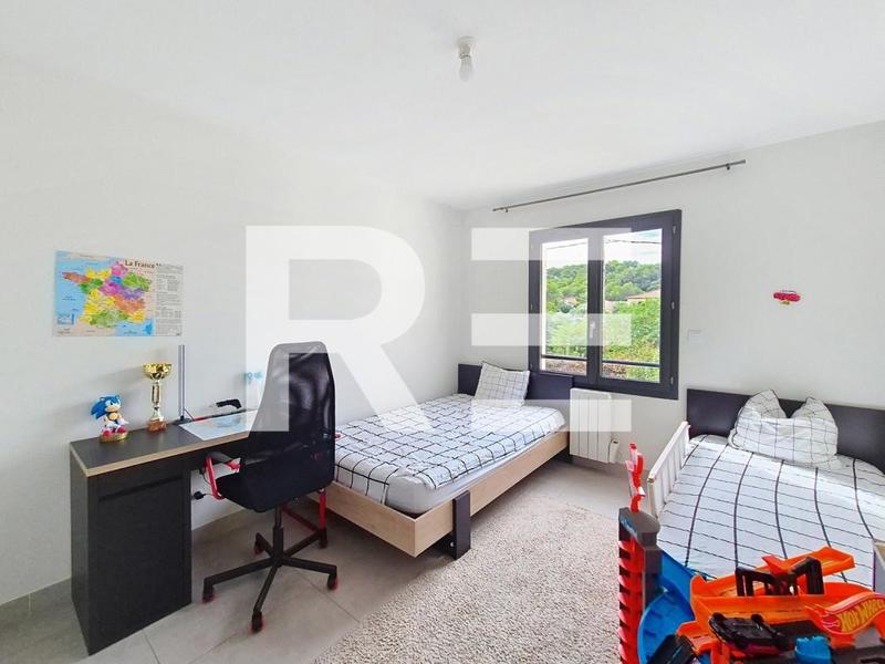 Maison - 111 m² - 5 pièces