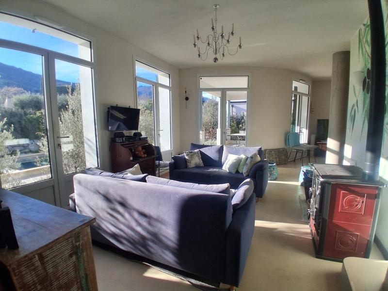 Villa - 177 m² - 7 pièces