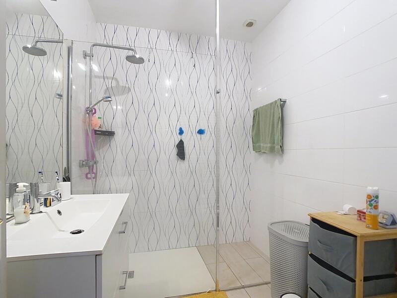 Maison - 167 m² - 6 pièces