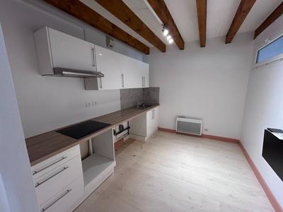 Appartement - 64 m² - 2 pièces