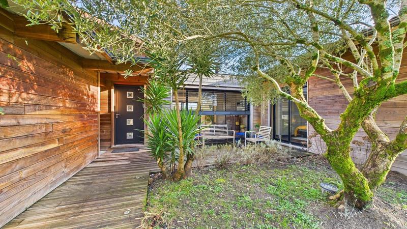 Maison - 168 m² - 7 pièces