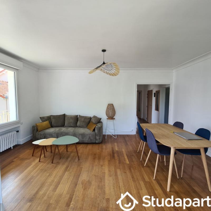 Chambre - 13 m² - 1 pièce