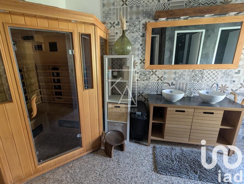 Appartement - 201 m² - 10 pièces