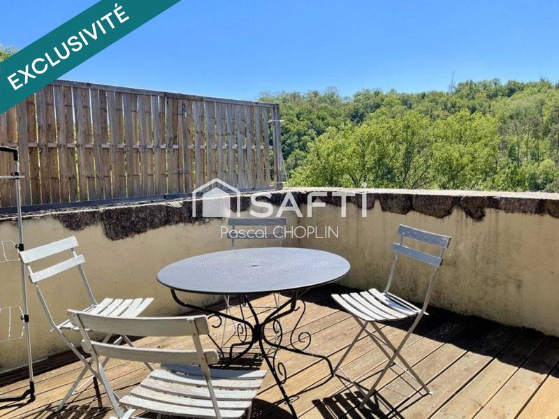 Maison - 344 m² - 11 pièces