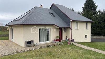 Maison - 115 m² - 6 pièces