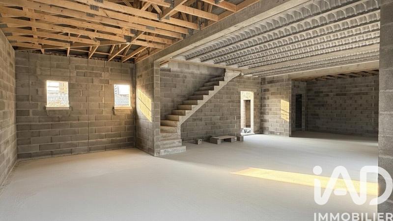 Maison - 140 m² - 4 pièces